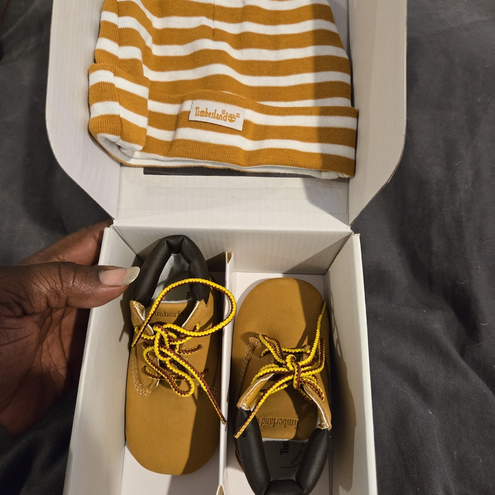 New Size3 Timberland Kids Shoes and Hat Set - Brown and Yellow